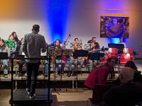 PXL 20240208 180044886