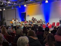 PXL 20240208 184002609